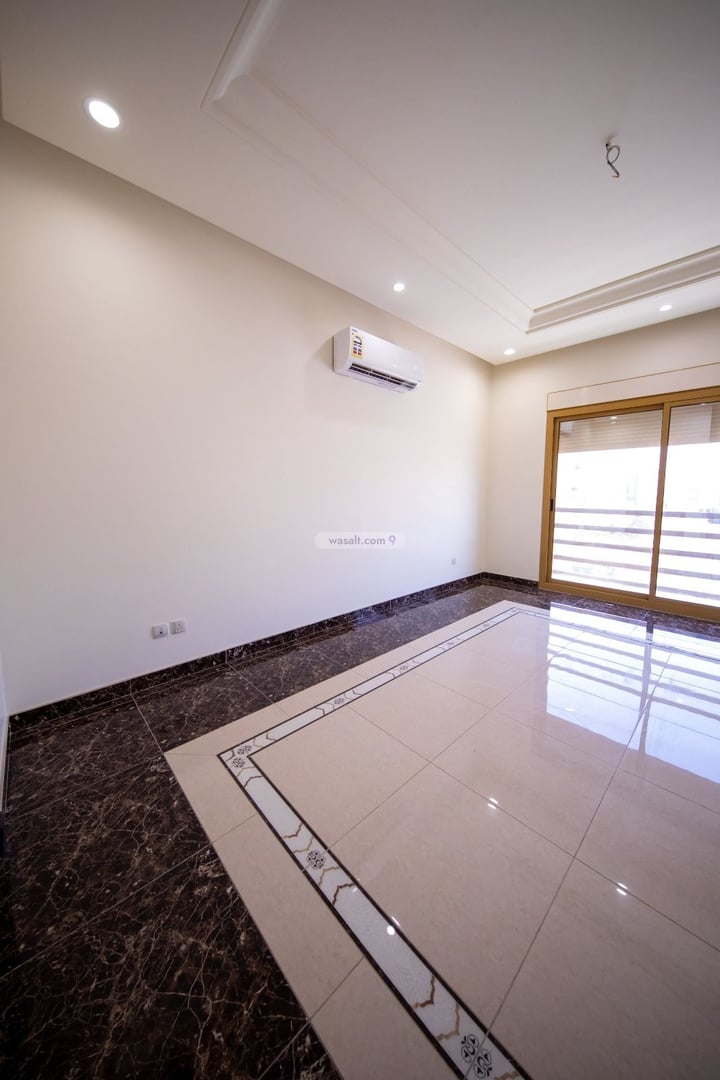 Villa 300 SQM Facing North on 15m Width Street Al Hamadaniyah, East Jeddah, Jeddah