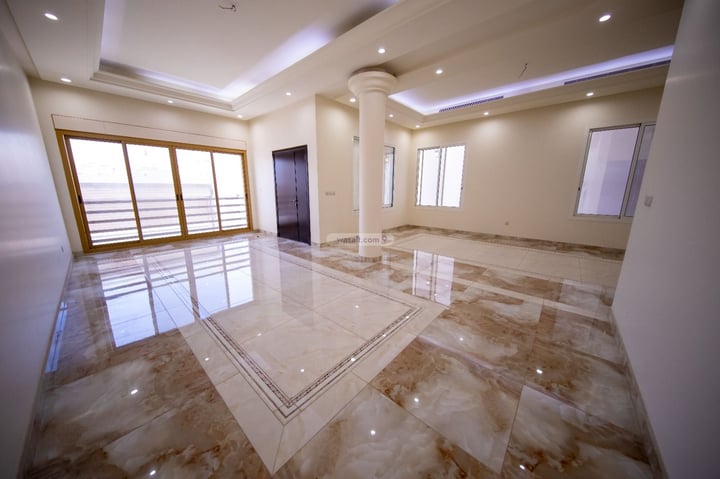Villa 300 SQM Facing South on 30m Width Street Al Hamadaniyah, East Jeddah, Jeddah