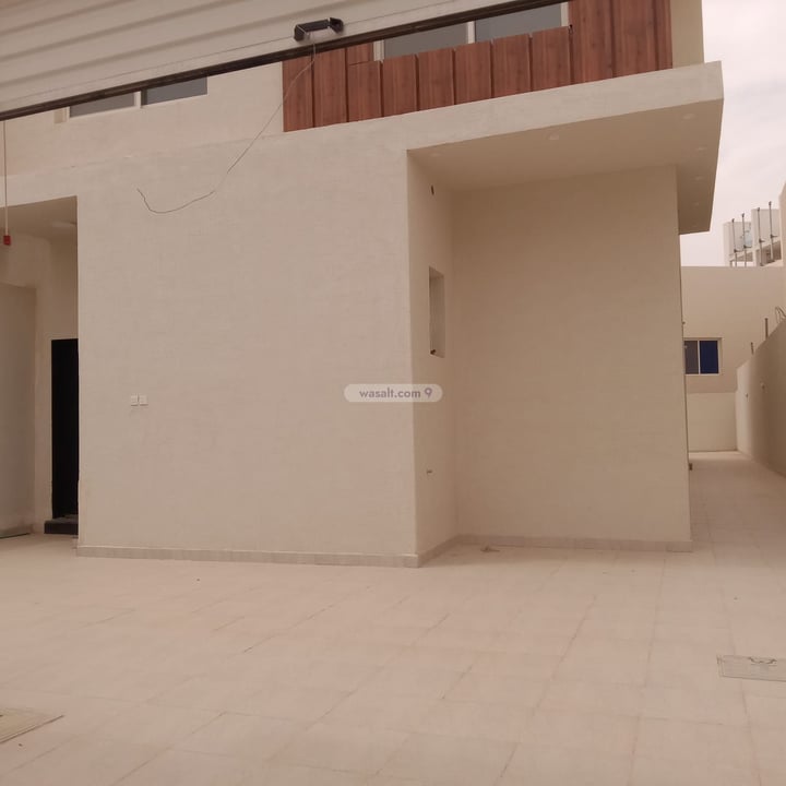 فيلا 316 متر مربع غربية على شارع 20م عكاظ، جنوب الرياض، الرياض