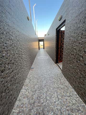 Villa 800 SQM Facing North on 12m Width Street Shuran, Madinah