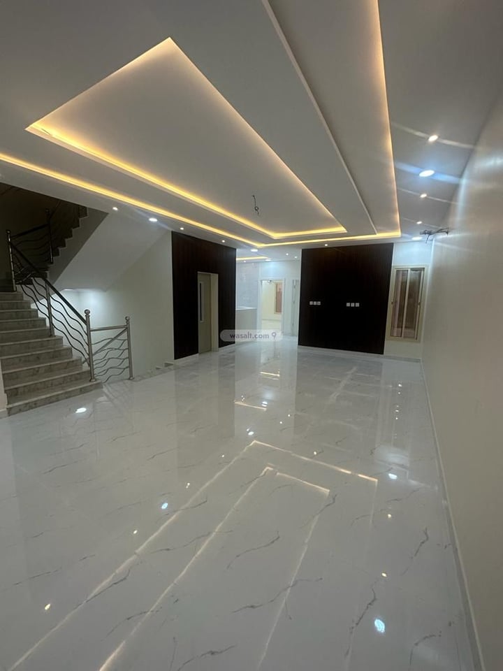 Villa 307 SQM Facing North on 20m Width Street Harat Al Bab Al Jadid, Makkah