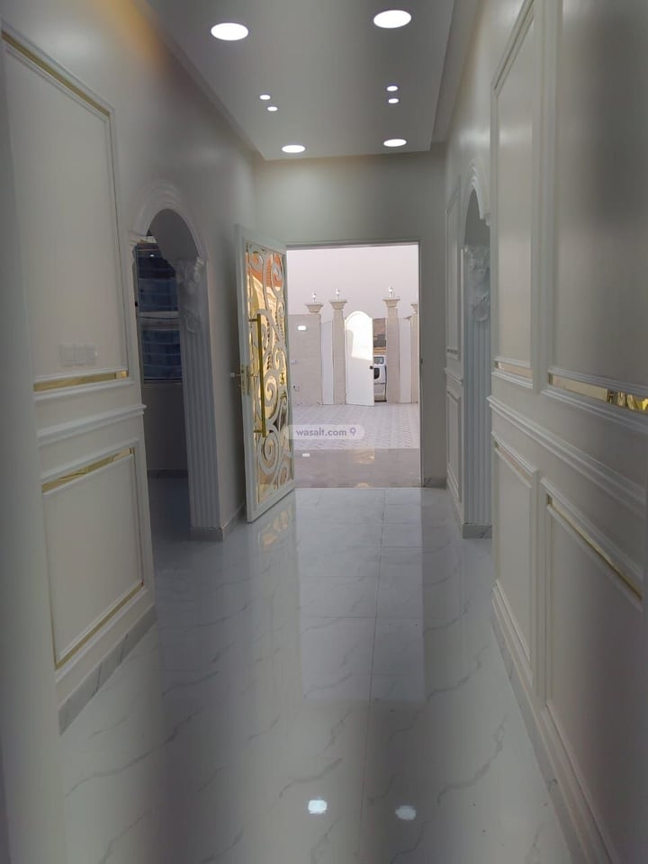 Villa 760 SQM Facing West on 20m Width Street Al Shurfa, Najran