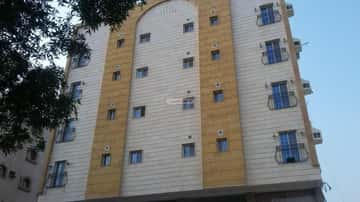 Building 432 SQM with 6 Floors Al Aziziyah, North Jeddah, Jeddah