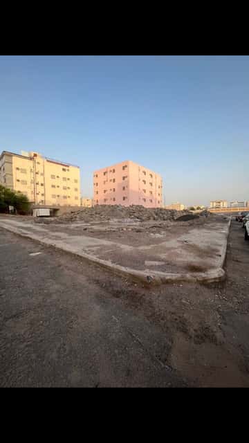 Land 1393 SQM Facing North West on 18m Width Street Az Zahirah, Madinah
