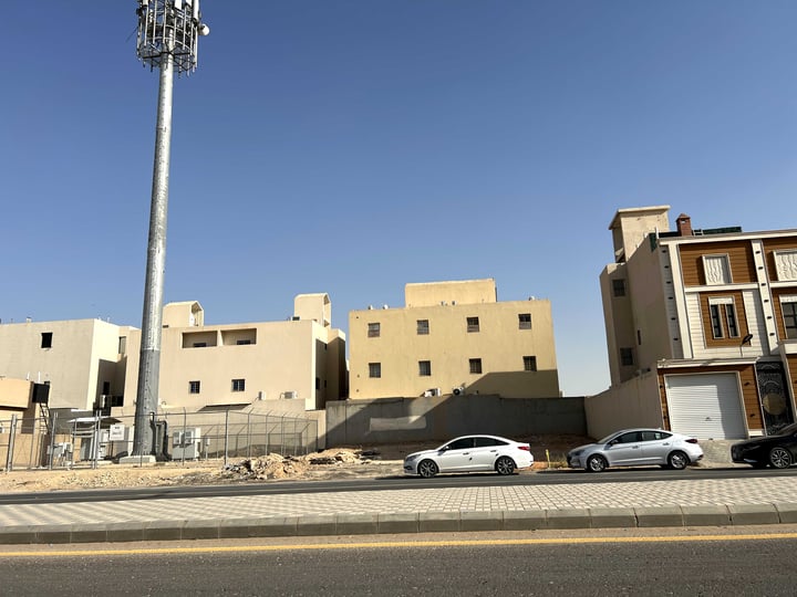 أرض 400 متر مربع شمالية على شارع 30م المهدية، غرب الرياض، الرياض