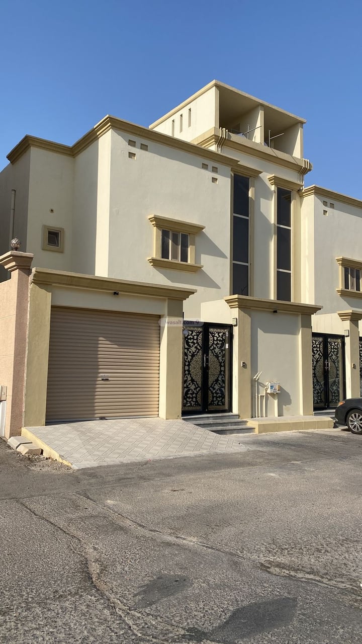 Villa 293 SQM Facing North on 15m Width Street Al Mirqab, Al Ahsa