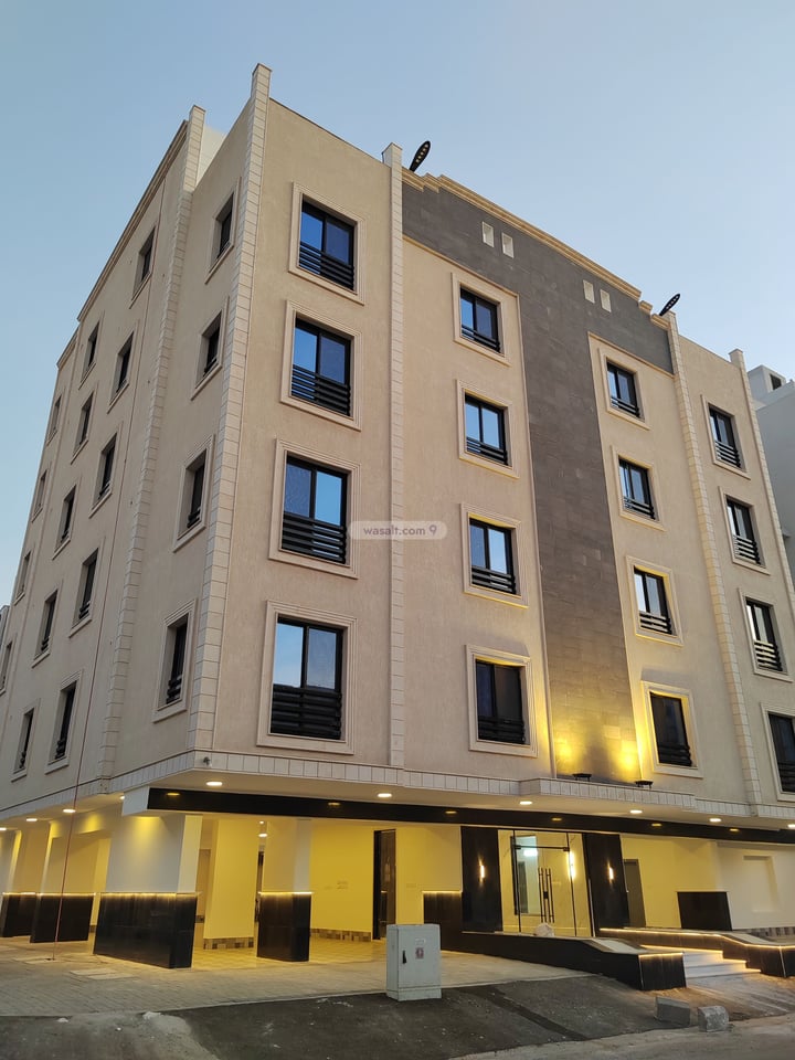 Villa 190 SQM with 2 Apartments Facing North As Safa, North Jeddah, Jeddah