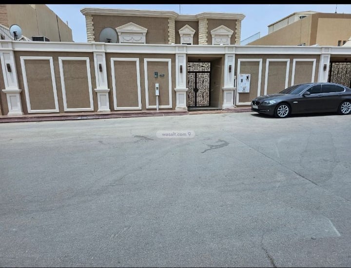 فيلا 795 متر مربع شرقية على شارع 12م الورود، شمال الرياض، الرياض