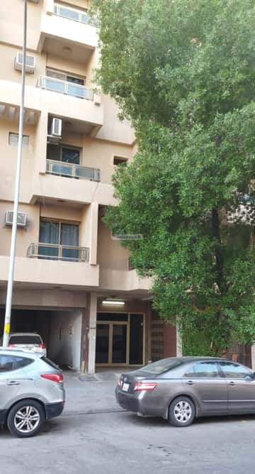عمارة 1530 متر مربع ب 6 أدوار واجهة شمالية الملز، وسط الرياض، الرياض