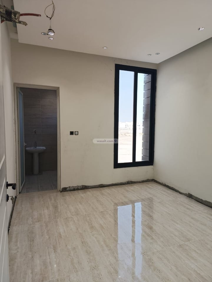 Villa 301 SQM Facing North on 16m Width Street Al Lulu, Al Khobar