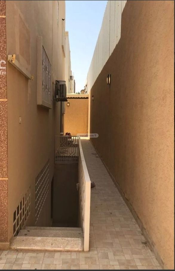 Villa 500 SQM Facing South East on 15m Width Street Al Rawdah, East Riyadh, Riyadh