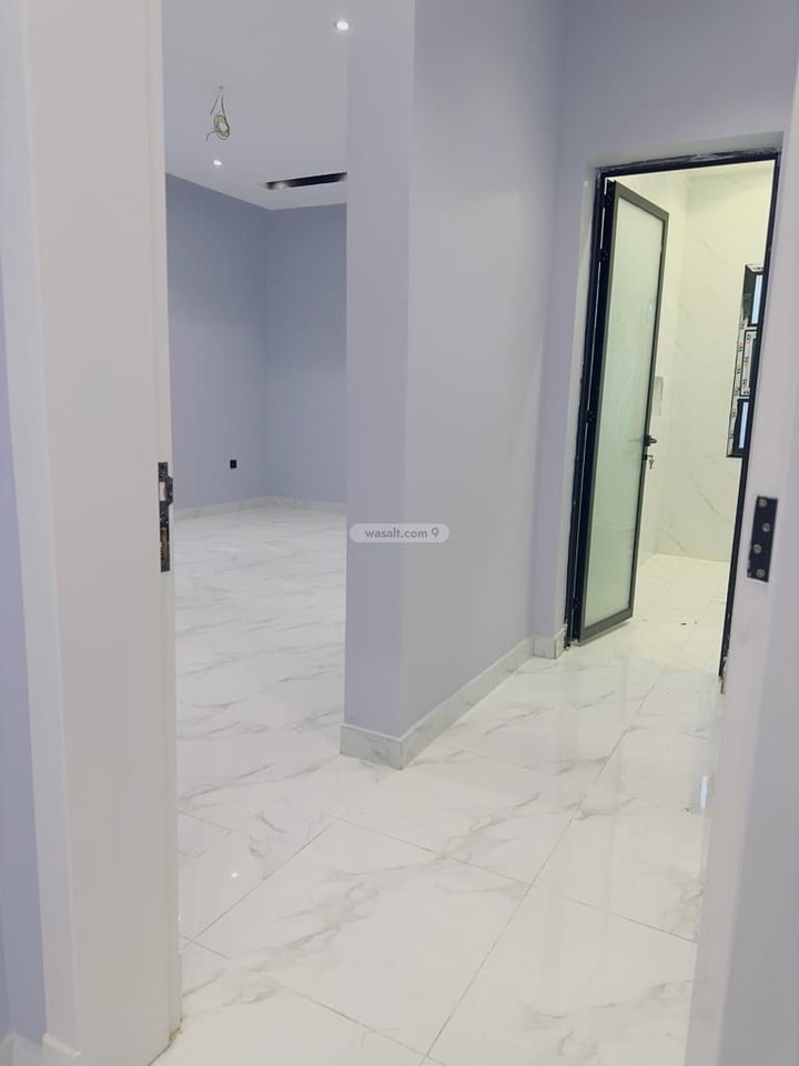 Floor 243 SQM with 5 Bedrooms Al Aqiq, Al Khobar