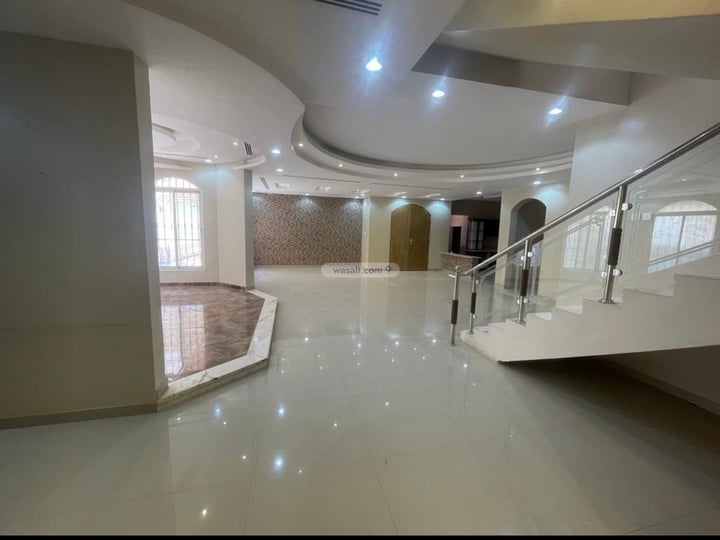 Villa 600 SQM with 2 Apartments Facing East Qurtubah, East Riyadh, Riyadh