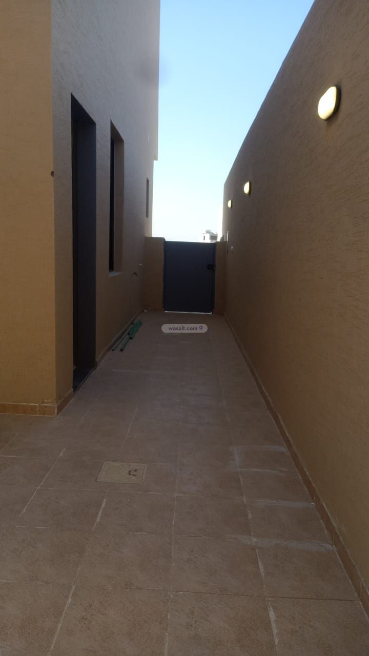 فيلا 200 متر مربع جنوبية على شارع 20م ظهرة لبن، غرب الرياض، الرياض