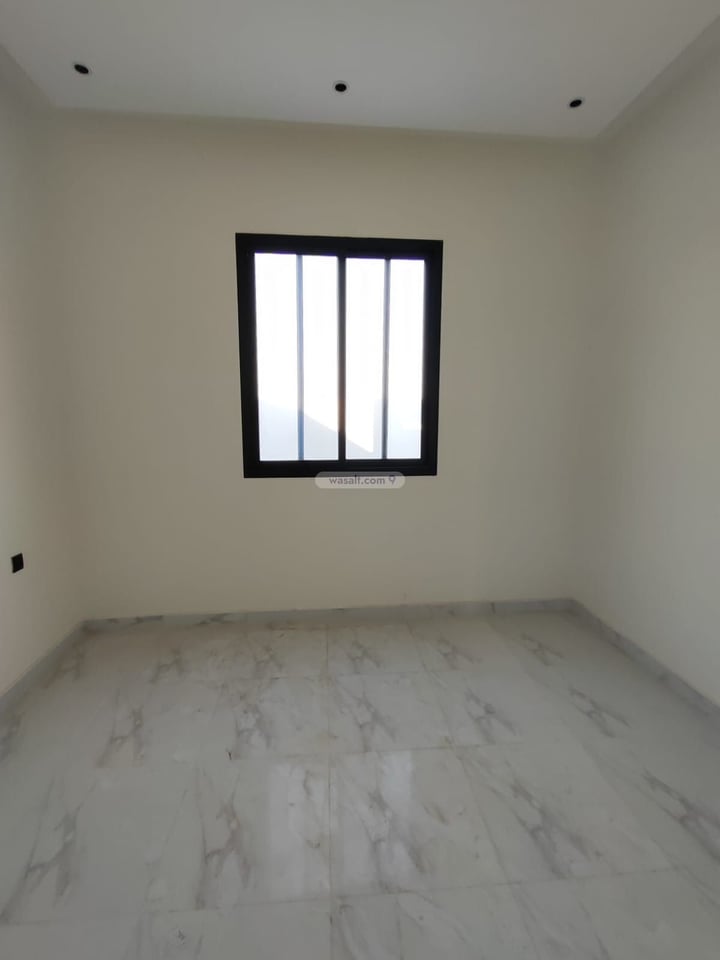 شقة 125 متر مربع ب 5 غرف عكاظ، جنوب الرياض، الرياض