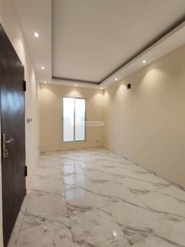 Villa 360 SQM with 1 Apartment Facing West Al Awaly, West Riyadh, Riyadh