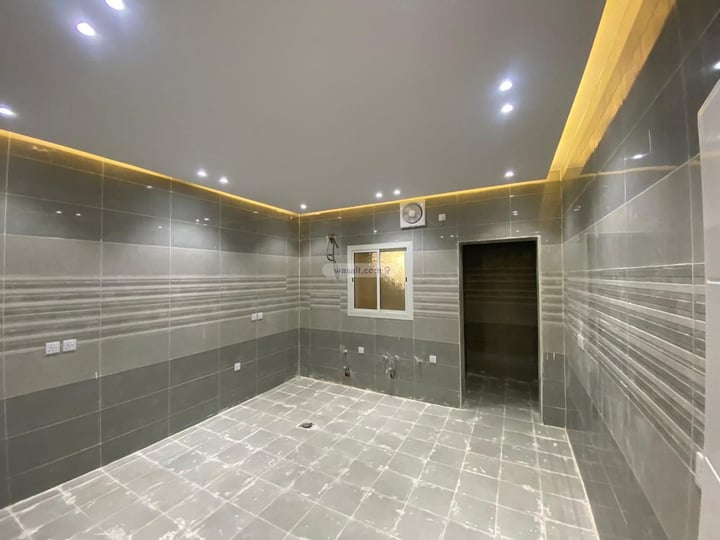 Floor 380 SQM with 7 Bedrooms Al Fahd, Najran