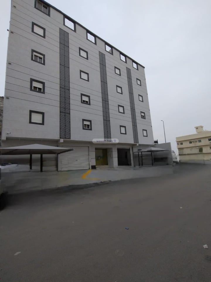 Apartment 258 SQM with 7 Bedrooms Al Buhayrat, Makkah