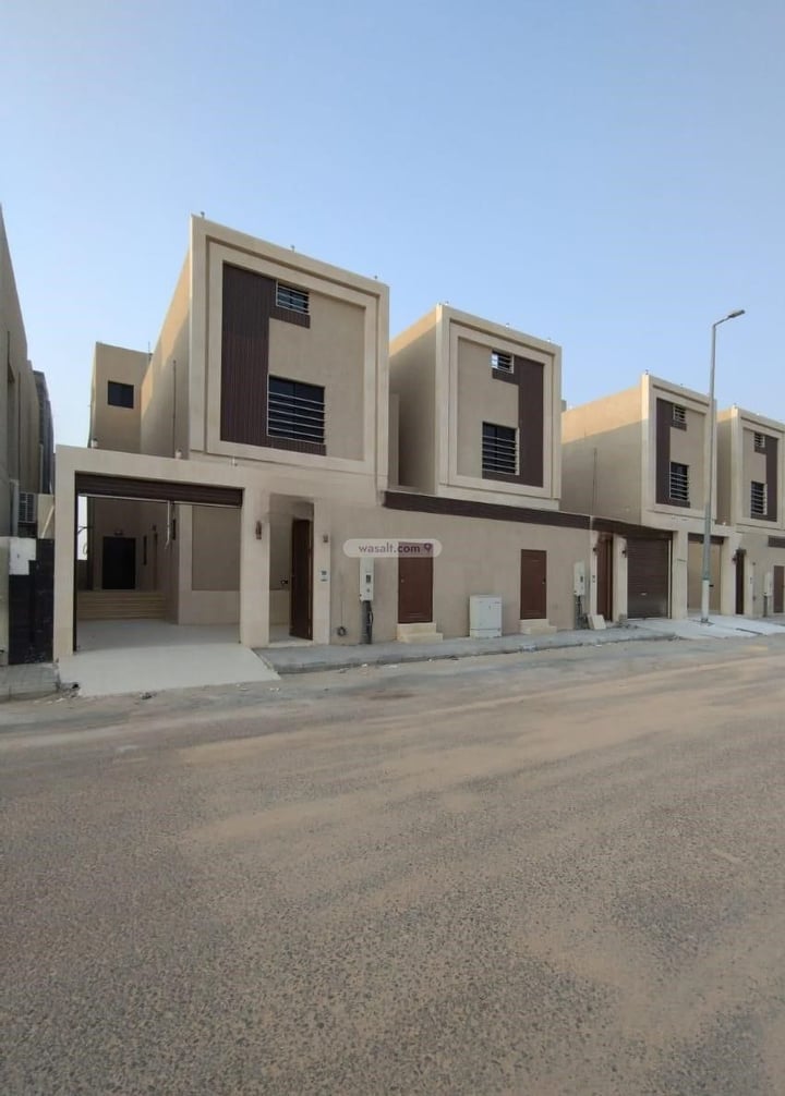 Villa 270 SQM Facing South on 15m Width Street Al Ukayshiyah, Makkah