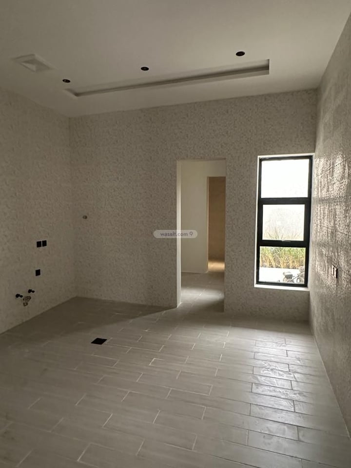 Villa 419 SQM Facing South East on 20m Width Street Al Ukayshiyah, Makkah