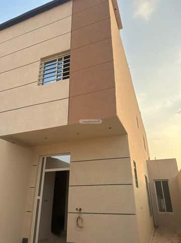 Floor 163 SQM with 4 Bedrooms Al Janadriyah, East Riyadh, Riyadh