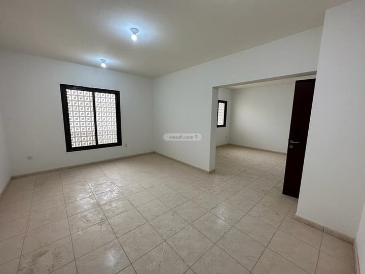 Apartment 164 SQM with 5 Bedrooms Al Suwaidi, West Riyadh, Riyadh