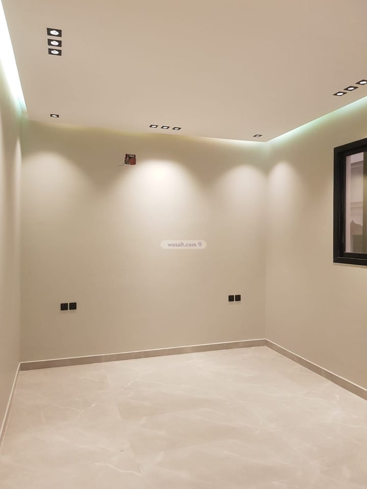 Floor 312 SQM with 4 Bedrooms Shubra, West Riyadh, Riyadh