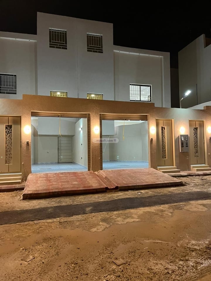 شقة 600 متر مربع ب 5 غرف عكاظ، جنوب الرياض، الرياض