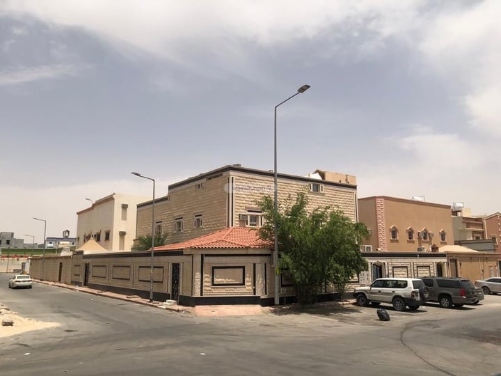 فيلا 720 متر مربع شمالية غربية على شارع 15م اليرموك، شرق الرياض، الرياض
