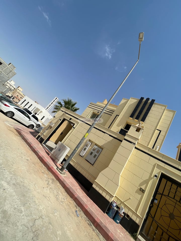 فيلا 200 متر مربع شمالية شرقية على شارع 20م طويق، غرب الرياض، الرياض