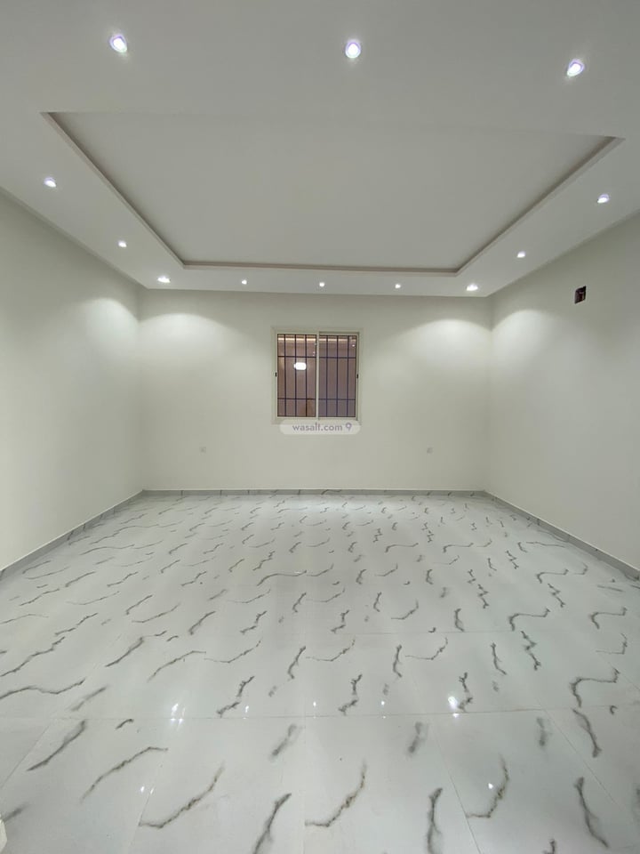 فيلا 375 متر مربع شمالية على شارع 15م طويق، غرب الرياض، الرياض