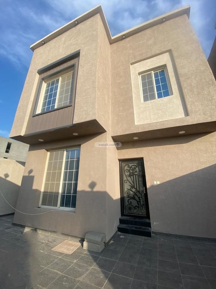Villa 275 SQM Facing West on 15m Width Street Al Amwaj, Al Khobar