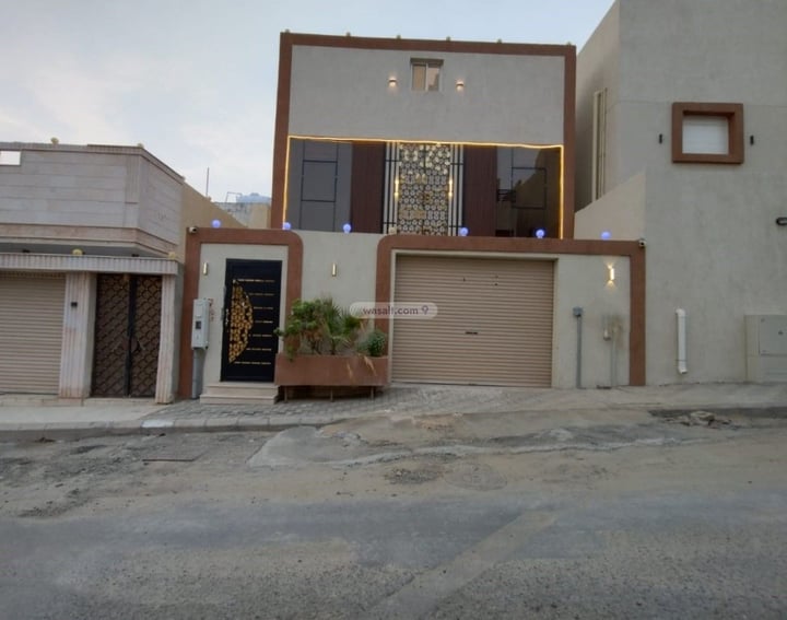 فيلا 326 متر مربع شمالية شرقية على شارع 12م النوارية، مكة المكرمة