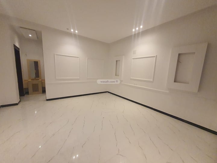 Floor 300 SQM with 4 Bedrooms Badr, South Riyadh, Riyadh