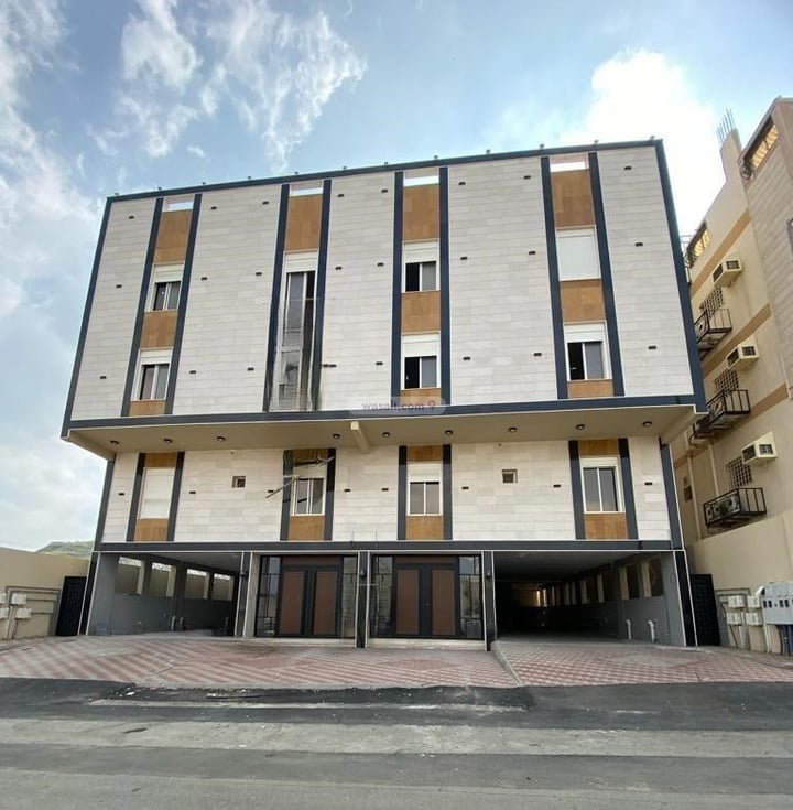 شقة 99 متر مربع ب 4 غرف النوارية، مكة المكرمة