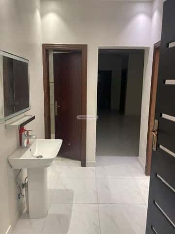 Apartment 200 SQM with 4 Bedrooms Al Suwaidi, West Riyadh, Riyadh