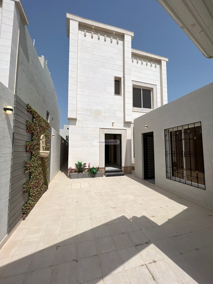 Villa 289 SQM Facing West on 20m Width Street Al Aqiq, Al Khobar