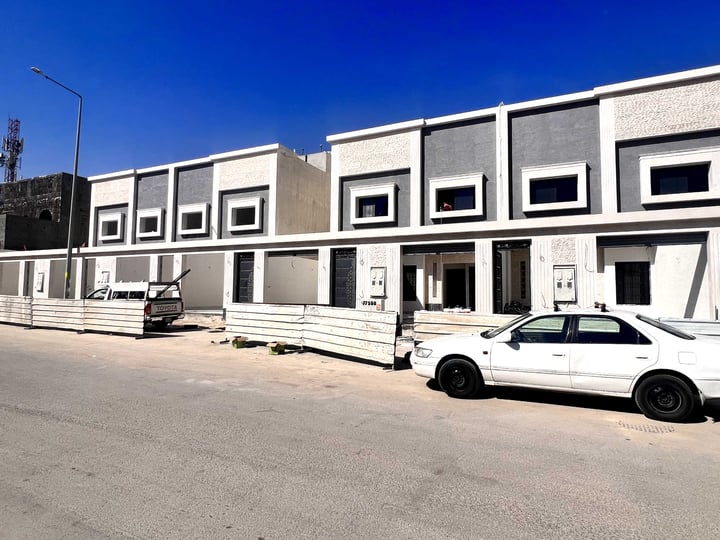 دور 380 متر مربع ب 5 غرف العزيزية، جنوب الرياض، الرياض