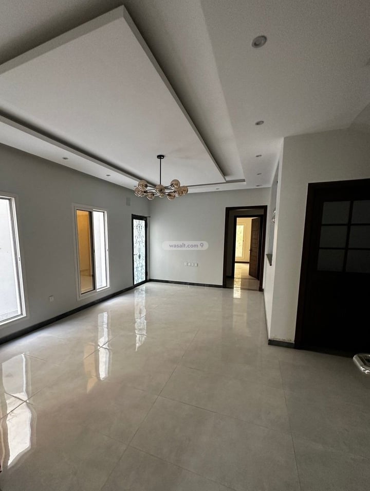 Villa 400 SQM Facing South on 20m Width Street As Sawari, Al Khobar