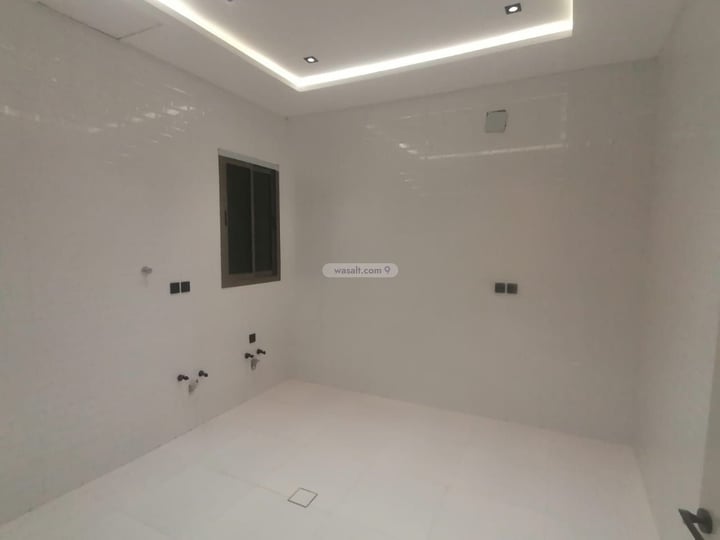 Floor 126 SQM with 6 Bedrooms Al Duraihemiyah, West Riyadh, Riyadh