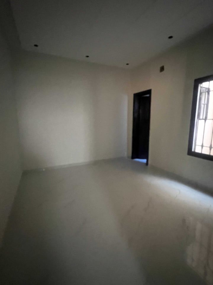 Floor 138.93 SQM with 5 Bedrooms Namar, West Riyadh, Riyadh