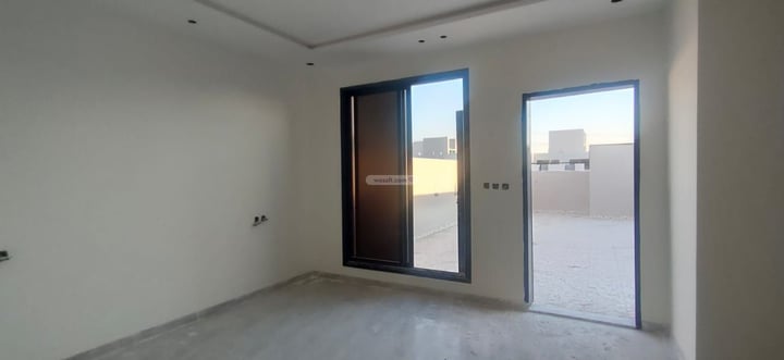 Villa 280 SQM Facing South on 15m Width Street Al Munisiyah, East Riyadh, Riyadh