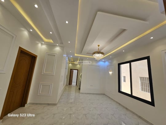 Floor 300 SQM with 4 Bedrooms Okaz, South Riyadh, Riyadh