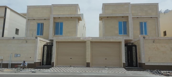 Villa 312.5 SQM Facing South on 15m Width Street As Sawari, Al Khobar