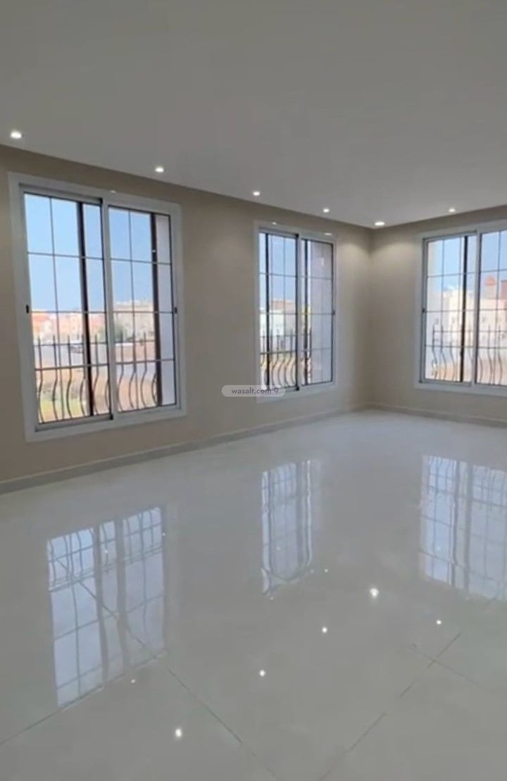 Apartment 248.42 SQM with 5 Bedrooms As Safa, Jazan