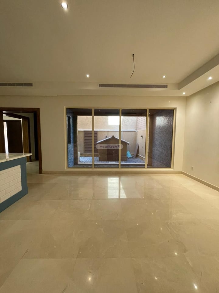Villa 274.96 SQM Facing West with 8 Bedrooms Ash Shati, North Jeddah, Jeddah