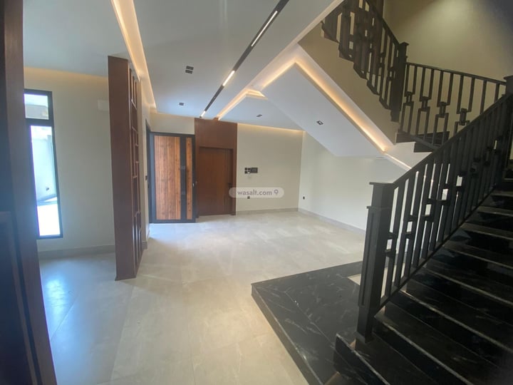 Villa 275 SQM Facing North East on 15m Width Street Al Yarmuk, Khamis Mushayt