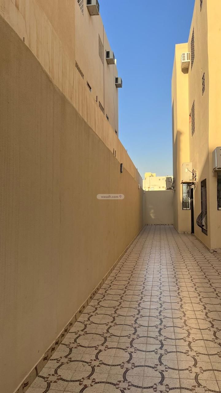 فيلا 450 متر مربع غربية على شارع 15م ظهرة لبن، غرب الرياض، الرياض