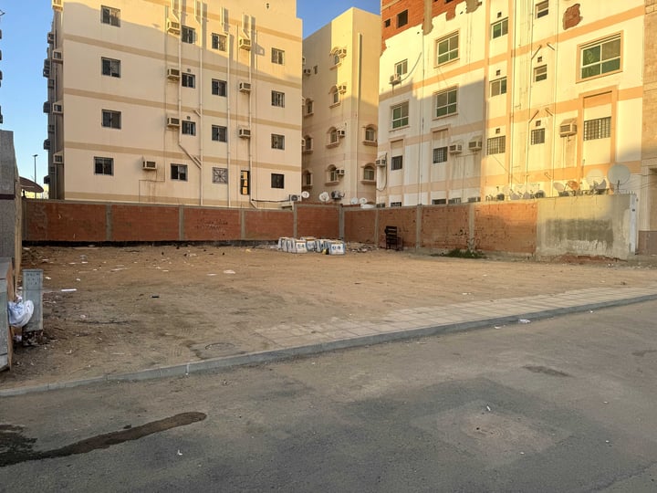 أرض 567.5 متر مربع جنوبية على شارع 15م النسيم، جنوب جدة، جدة
