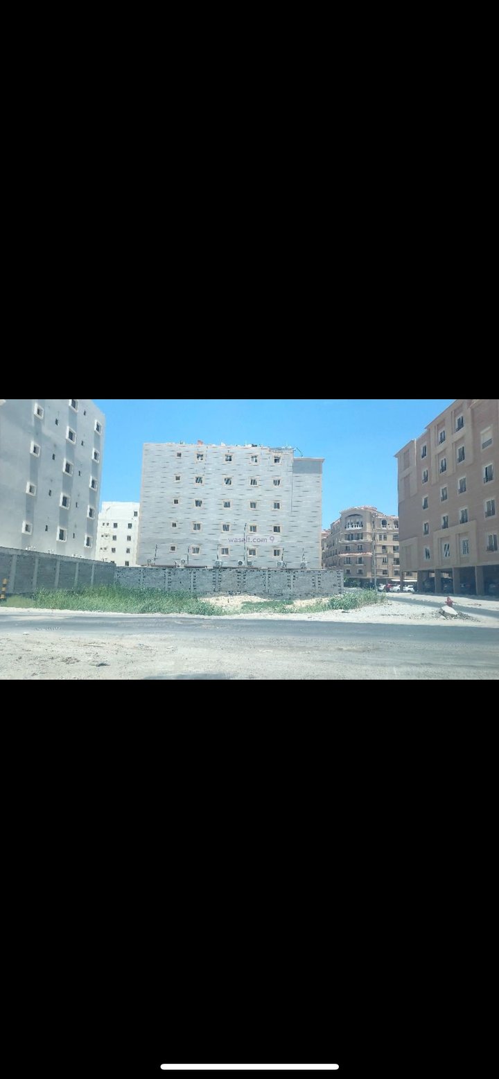 Land 790.7 SQM Facing South West on 25m Width Street Al Hamra, Al Khobar
